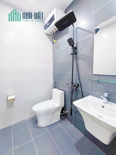 Bán nhà Miếu Hai Xã, 40m 4 tầng mới tinh GIÁ chỉ 2.05 tỉ bán gấp lỗ vốn