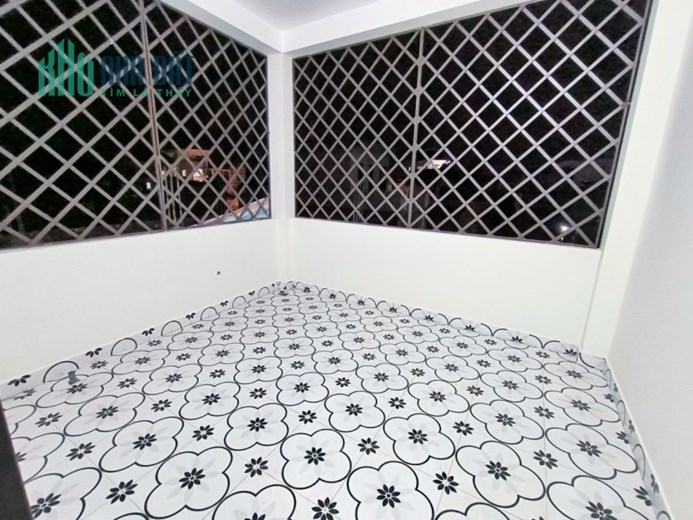 Bán nhà Miếu Hai Xã, 40m 4 tầng mới tinh GIÁ chỉ 2.05 tỉ bán gấp lỗ vốn