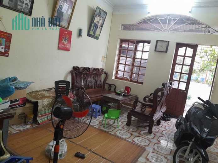 Bán nhà mặt đường Vĩnh Tiến - Lê Chân, diện tích 77m 2 tầng GIÁ 4.65 tỉ