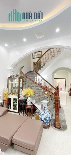 Bán nhà mặt đường Đông Trà - Chợ Hàng , 100m 3 tầng GIÁ  6.2 tỉ