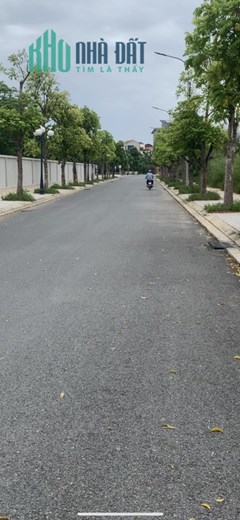 CHO THUÊ KHO - XƯỞNG 300m2 MT 15m MÁI TÔN, 3 ÔTÔ TRÁNH TẠI MỸ ĐÌNH, NAM TỪ LIÊM CHỈ 18TR KÝ LÂU DÀI