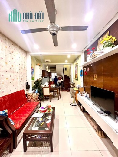 Siêu VIP! Nhà phố Đào Tấn, ô tô đỗ cửa giá chỉ 6,7 tỷ, 45m2 xây 5 tầng