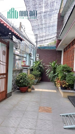 100m2, 3.6 tỷ-  Hoàng Hữu Nam, Quận 9. Hẻm ô tô, nhà đẹp, ở luôn