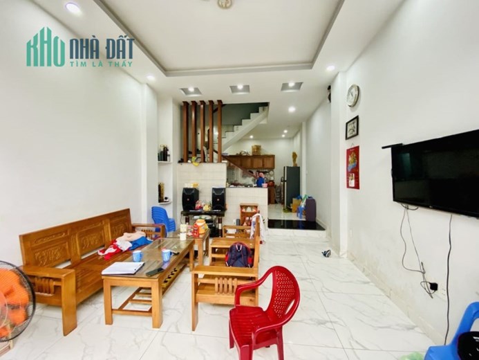 Bán nhà 1 xẹc ô tô Phú Thọ Hòa Tân Phú 4x17 3 tầng chỉ 4.05 tỷ còn thương lượng.