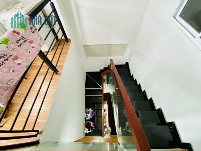 Bán nhà 1 xẹc ô tô Phú Thọ Hòa Tân Phú 4x17 3 tầng chỉ 4.05 tỷ còn thương lượng.