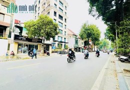Bán nhà mặt phố Lò Đúc 140m2, 4 tầng, MT 8m, Vỉa hè – kinh doanh giá 56 tỷ