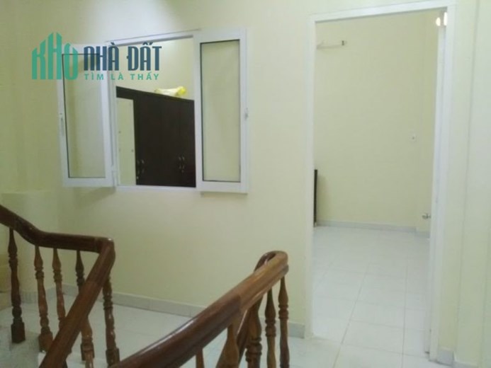 Cho thuê nhà HXT thông Thoại Ngọc Hầu quận Tân Phú 60m2 -3T BTCT 14tr TL