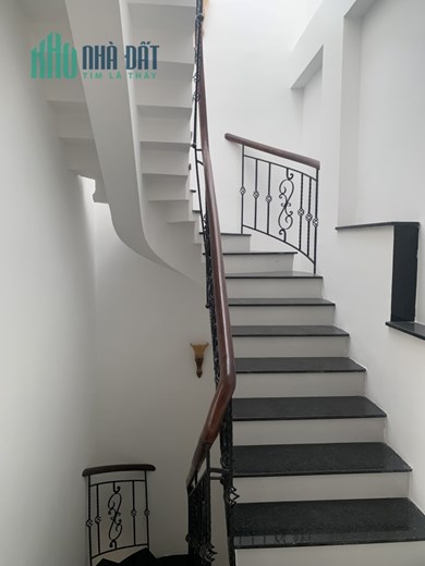 Bán Nhà 2 MT Bàu Cát Ngang 10m Sổ A4-4PN,5WC- Đang Cho Thuê 42 Triệu/tháng Chỉ 20 TỶ