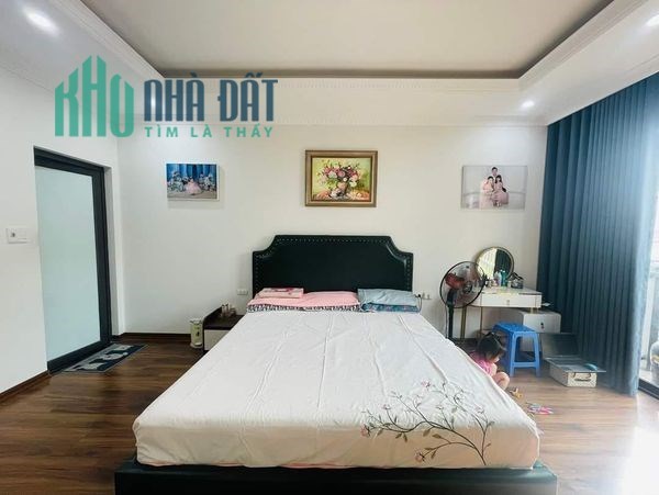 BÁN NHÀ XUÂN THỦY CẦU GIẤY, ĐỐI DIỆN ĐH SƯ PHẠM, GẦN ÔTÔ TRÁNH, GIÁ 5TỶ500
