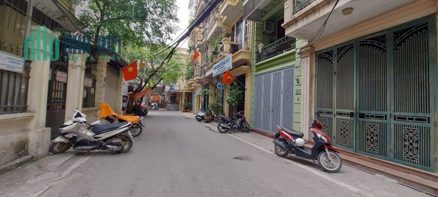 Bán Nhà Đội Cấn 43m2 – Ô Tô Tránh – Thang máy – Chỉ hơn 8 tỷ