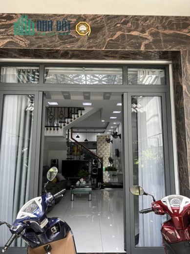 Bán nhà MT kế Ng Sơn, giao Văn Cao, 70m2 nở hậu, 4PN, 4WC, 12 tỷ (TL).