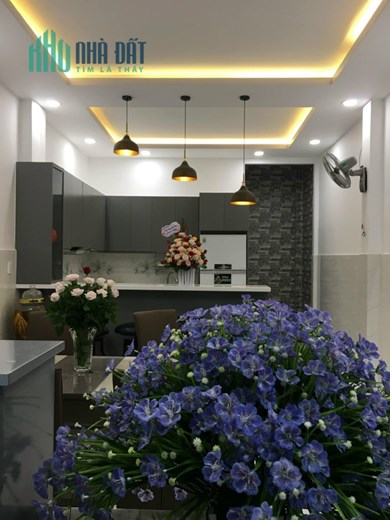 Bán nhà MT kế Ng Sơn, giao Văn Cao, 70m2 nở hậu, 4PN, 4WC, 12 tỷ (TL).