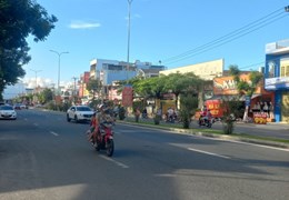 NHÀ 3 MẶT TIỀN - 3,5 TẦNG ĐƯỜNG TÔN ĐỨC THẮNG