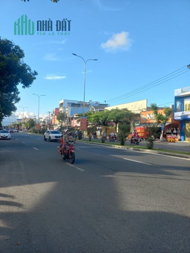 NHÀ 3 MẶT TIỀN - 3,5 TẦNG ĐƯỜNG TÔN ĐỨC THẮNG