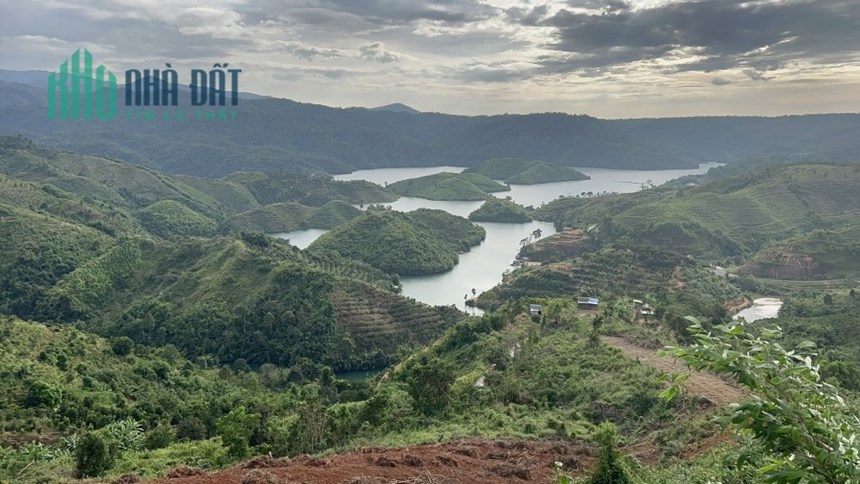 Cần sang nhượng lại lô đất nghỉ dưỡng tại Đak Nông. View đẹp.