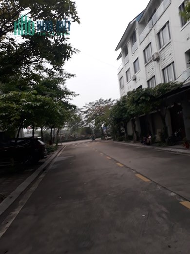 Bán biệt thự lô góc 3 mặt thoáng vell hồ đối diện chung cư