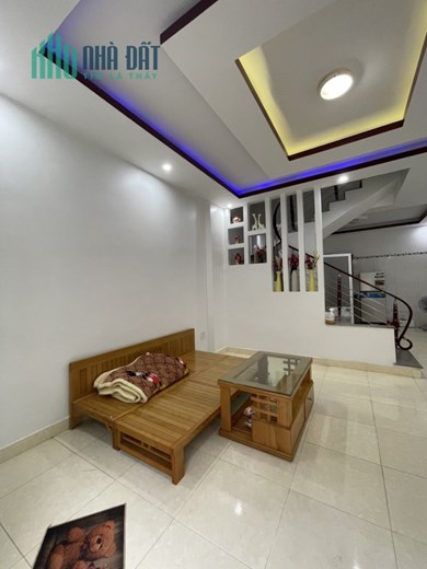 Cho thuê nhà 3 tầng gần chợ Lũng Hoa giá  5 tr tháng