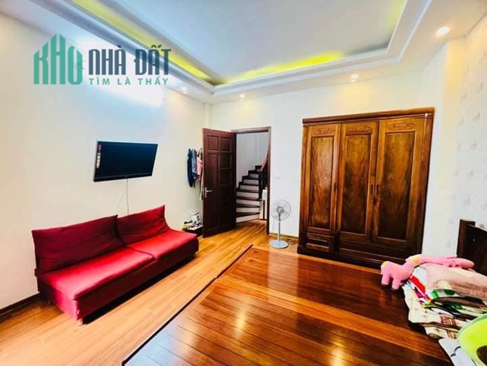 BÁN NHÀ SIÊU HÓT- SIÊU ĐẸP GIANG VĂN MINH- BA ĐÌNH. CÁCH PHỐ 35M. DT 35M2 XÂY 5T-MT 4M. GIÁ 4,98 TỶ