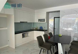 Cho thuê nhà ngay Lô 9 Lê Hồng Phong 4 tầng giá 12 tr