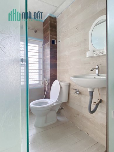 CHO THUÊ nhà 3 tầng Hòa Hảo Quận 10 – Giá thuê 12 triệu/tháng 3PN 3WC vị trí trung tâm thuận tiện