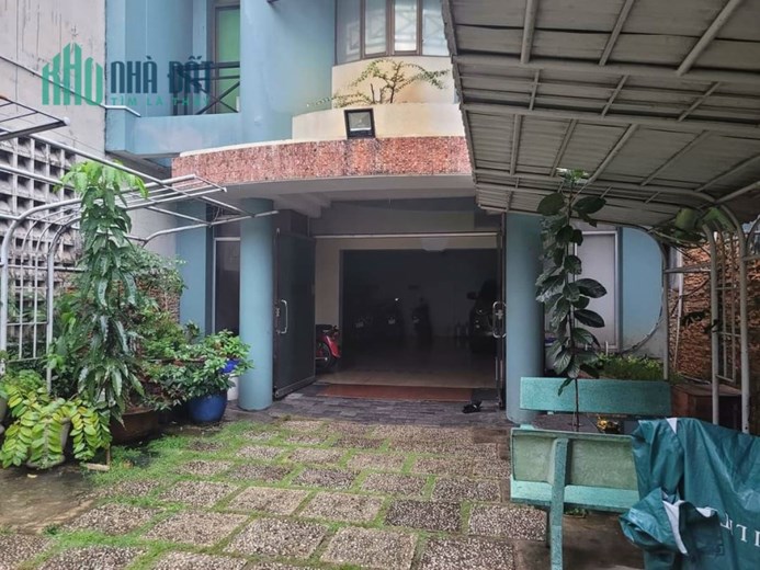 NHÀ BÁN.MẶT TIỀN - NHÀ CHÍNH CHỦ LÂU ĐỜI - XÂY CHẮC CHẮN KIÊN CỐ - ĐANG LÀM VP CÔNG TY - NỞ HẬU