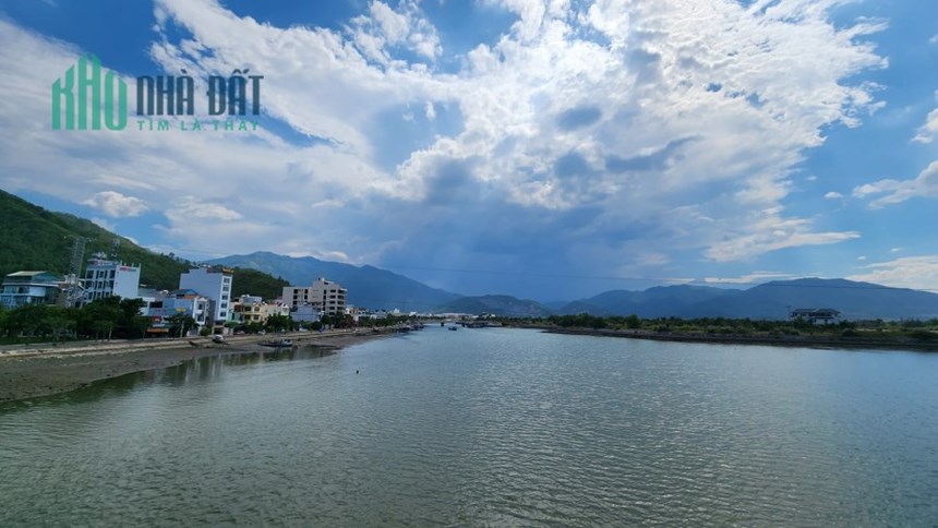 Nhà nghỉ phước đồng dưới cầu bình tân giá 6 tỷ 300 có 10pn
