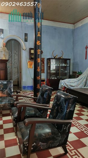 Hòa mình vào quá khứ: Ngôi nhà phố cổ mang đến không gian lịch sử đầy phong cách.