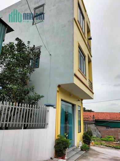 Chính chủ cần bán nhanh Căn Nhà mới xây Thuộc Ngõ 28 - Ngách 8B - Tổ 42 Khu 3 - Phường Cẩm Phú -TP