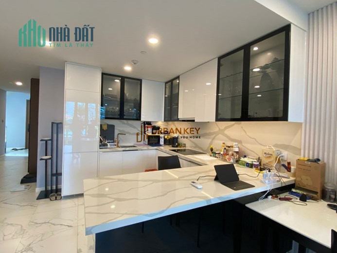 METROPOLE thủ thiêm 2PN có sân vườn