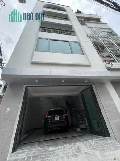 Bán nhà Ngọc Trì ,Long Biên 40m2 ,6 tầng ,lô góc ,gara oto 7 chỗ giá hơn 5 tỷ