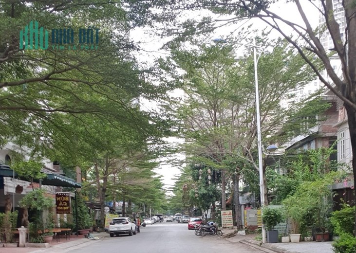 BÁN NHÀ LIỀN KỀ KĐT VĂN QUÁN, PHÂN LÔ Ô TÔ TRÁNH 98M2 GIÁ CHỈ 13.5 TỶ