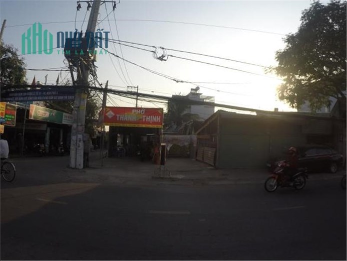 Bán thửa đất lô góc, đường 8m, đường số 6 Linh Xuân Thủ Đức, 100m2, giá chỉ 2,4 tỷ.