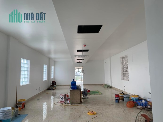 BUILDING 8 TẦNG THANG MÁY 176M2 CHỦ CẦN BÁN GẤP 32 TỶ