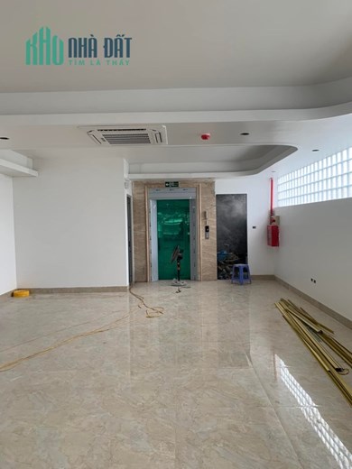 BUILDING 8 TẦNG THANG MÁY 176M2 CHỦ CẦN BÁN GẤP 32 TỶ