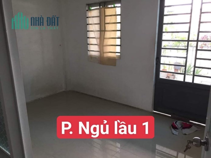 Cách một căn ra mặt tiền - Hiệp Bình Chánh - Thủ Đức - 40m2 - giá 3 tỷ 5