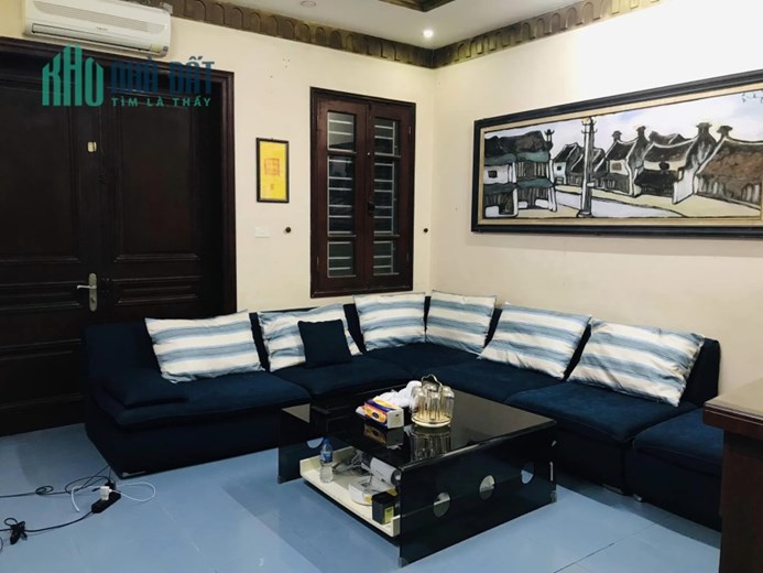 Cho thuê nhà Nguyễn Chính ,Diện tích MB 128m2 , DTXD : 65x 3 tầng , giá 16tr