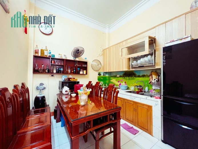 BÁN NHÀ PHỐ LÃNG YÊN, 33M2 - 4 TẦNG - 4 NGỦ, KHU PHÂN LÔ, Ô TÔ ĐỖ NGÀY, ĐÊM, NHỈNH 6 TỶ