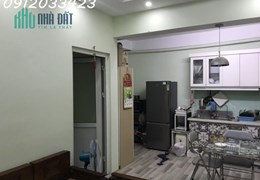 Chính chủ cần Bán căn hộ tập thể tầng 4 Văn Nghệ Sỹ, Phường Kim Mã, Quận Ba Đình.