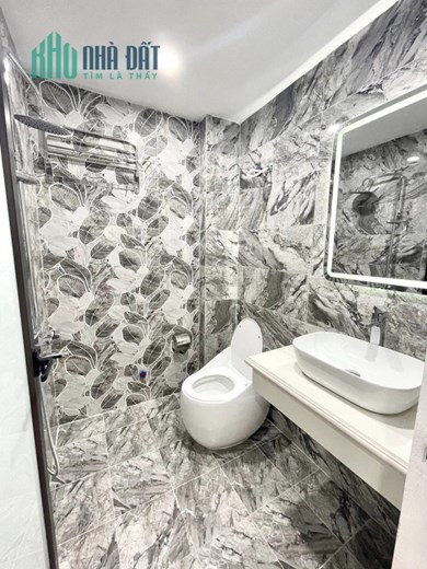 BÁN NHÀ PHỐ 8-3, 43M2 - 5 TẦNG - 6 NGỦ, PHÂN LÔ, Ô TÔ ĐỖ CỬA, KINH DOANH, NHỈNH 7 TỶ