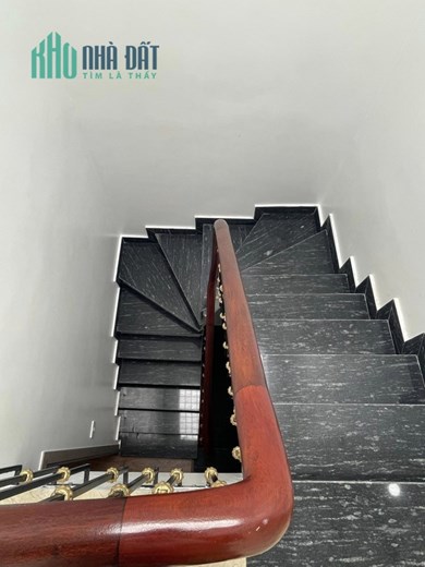 BÁN NHÀ PHỐ 8-3, 43M2 - 5 TẦNG - 6 NGỦ, PHÂN LÔ, Ô TÔ ĐỖ CỬA, KINH DOANH, NHỈNH 7 TỶ