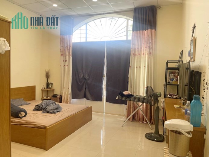 Nhà bán HXH đường Thành Thái P14.Q10. Trệt,lầu. Giá 11,8 tỷ