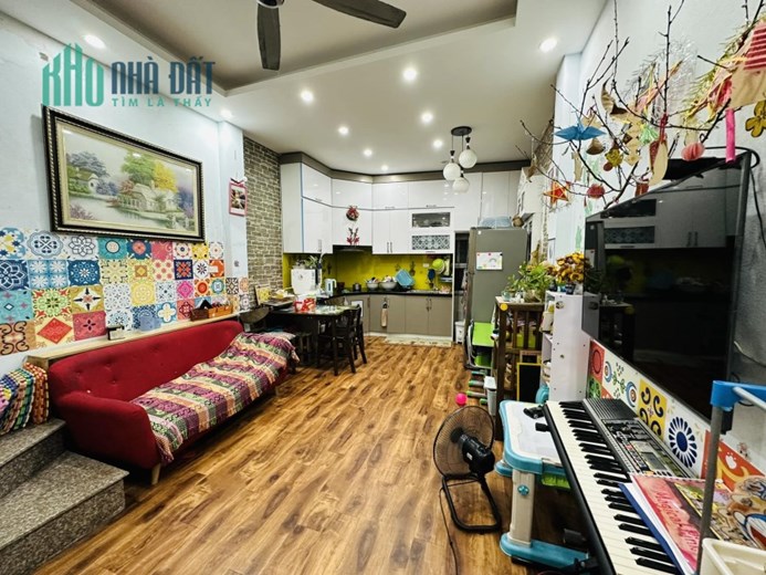 Vu lan báo hiếu - mua nhà tặng phụ huynh 32m2 Giảng Võ, Đống Đa nhà đẹp-ở sướng hơn 3 tỷ.