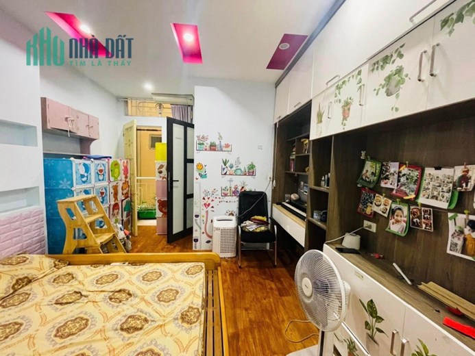 Vu lan báo hiếu - mua nhà tặng phụ huynh 32m2 Giảng Võ, Đống Đa nhà đẹp-ở sướng hơn 3 tỷ.