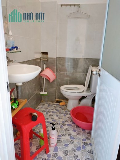 Nhà mới đẹp Quận 10 3tỷ, HXH 10m 3 tầng, vị trí víp Nguyễn Tri Phương, phù hợp ở và cho thuê