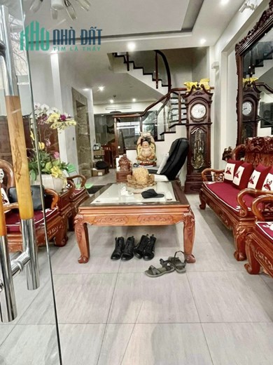 Chính Chủ Cần Bán Gấp Nhà Mặt Phố Trung Kính Quận Cầu Giấy.