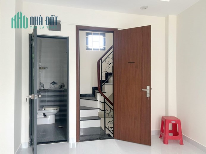 Nhà bán nở hậu 4 tầng Ba Đình P10 Q8. Giá 3 tỷ 50