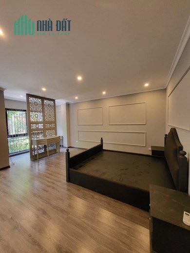 Chủ Nhà Cần Bán Gấp Nhà Đường Trần Duy Hưng Quận Cầu Giấy. Xây 7 Tầng Kinh Doanh Vip Nhất Phố.