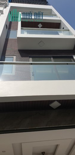 Nhà Đẹp mới koong phố Hoa Lâm, lô góc, ô tô cách 30m, DT 35m2 x 5T, MT 3.7m, nhỉnh 3 tỷ