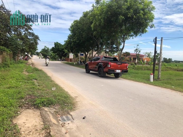 Chính chủ Em cần chuyển nhượng lô đất Thị trấn Triệu Sơn-Thanh Hóa cách siêu thị the city gần 400m .