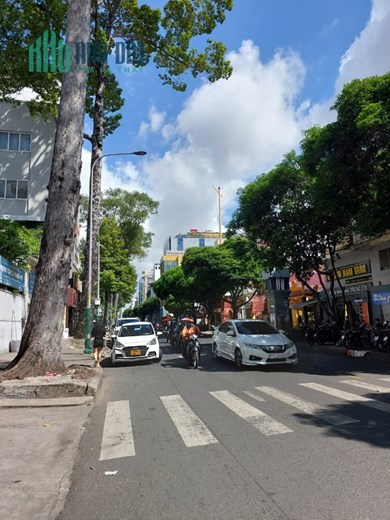 Nhà Quận 3, Bàn Cờ, 30m2, khu vực kinh doanh nhộn nhịp ngày đêm, nhích 5 tỷ